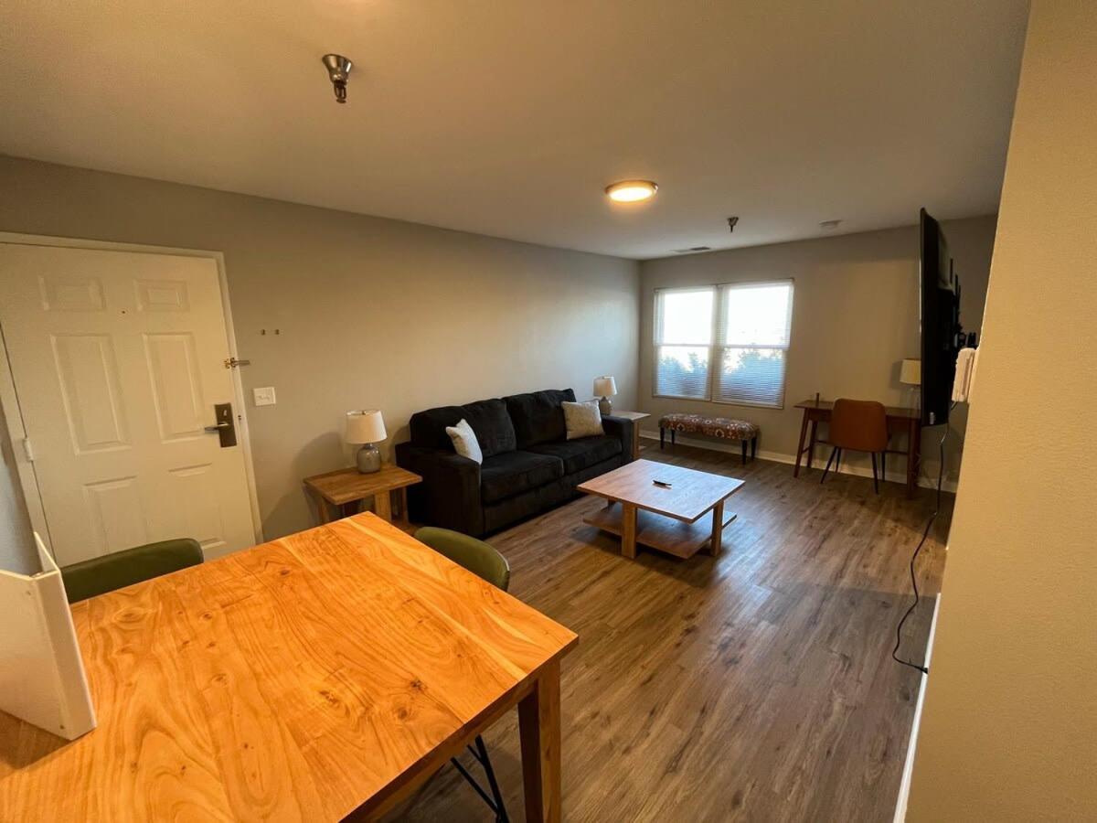 Aksarben 1 Bedroom-Close To I-80 Omaha Zewnętrze zdjęcie